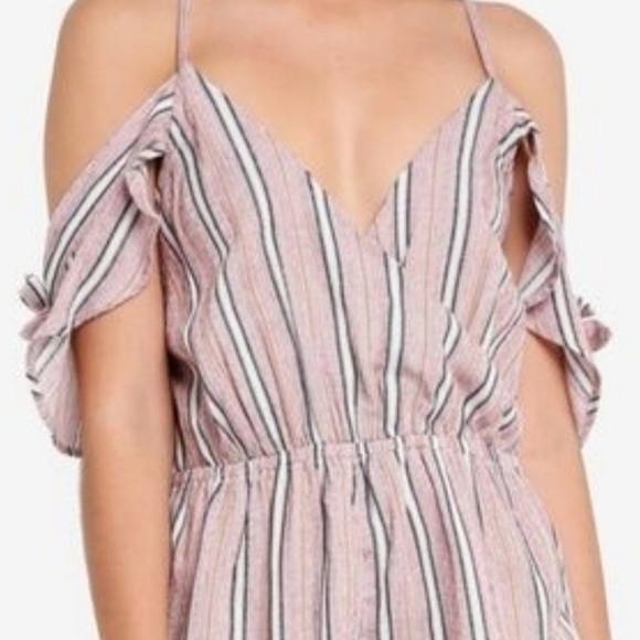 ❤️TOPSHOP Stripe Cold Shoulder Shorts Playsuit Romper for Women in Red Stripe - Picture 10 of 12